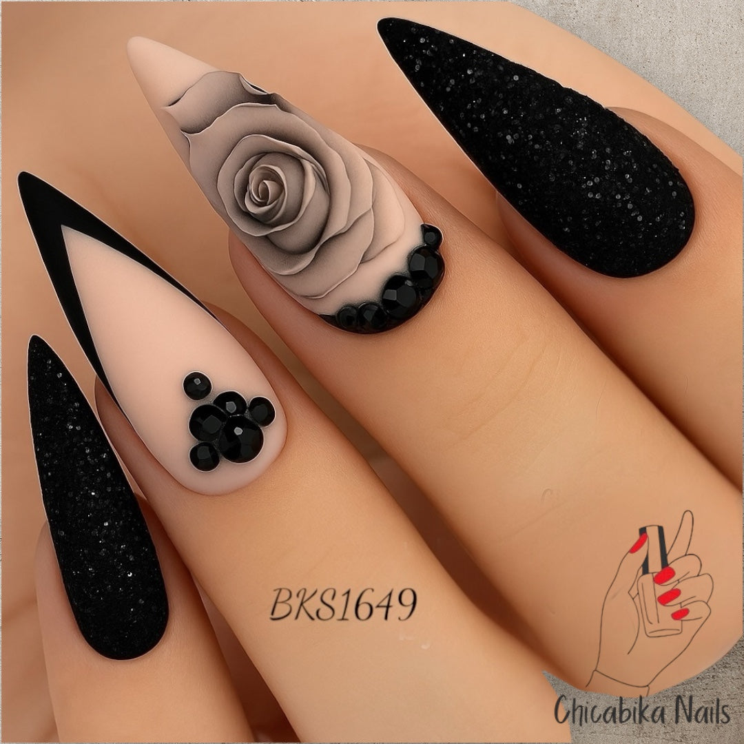 Velvet Noir Rose